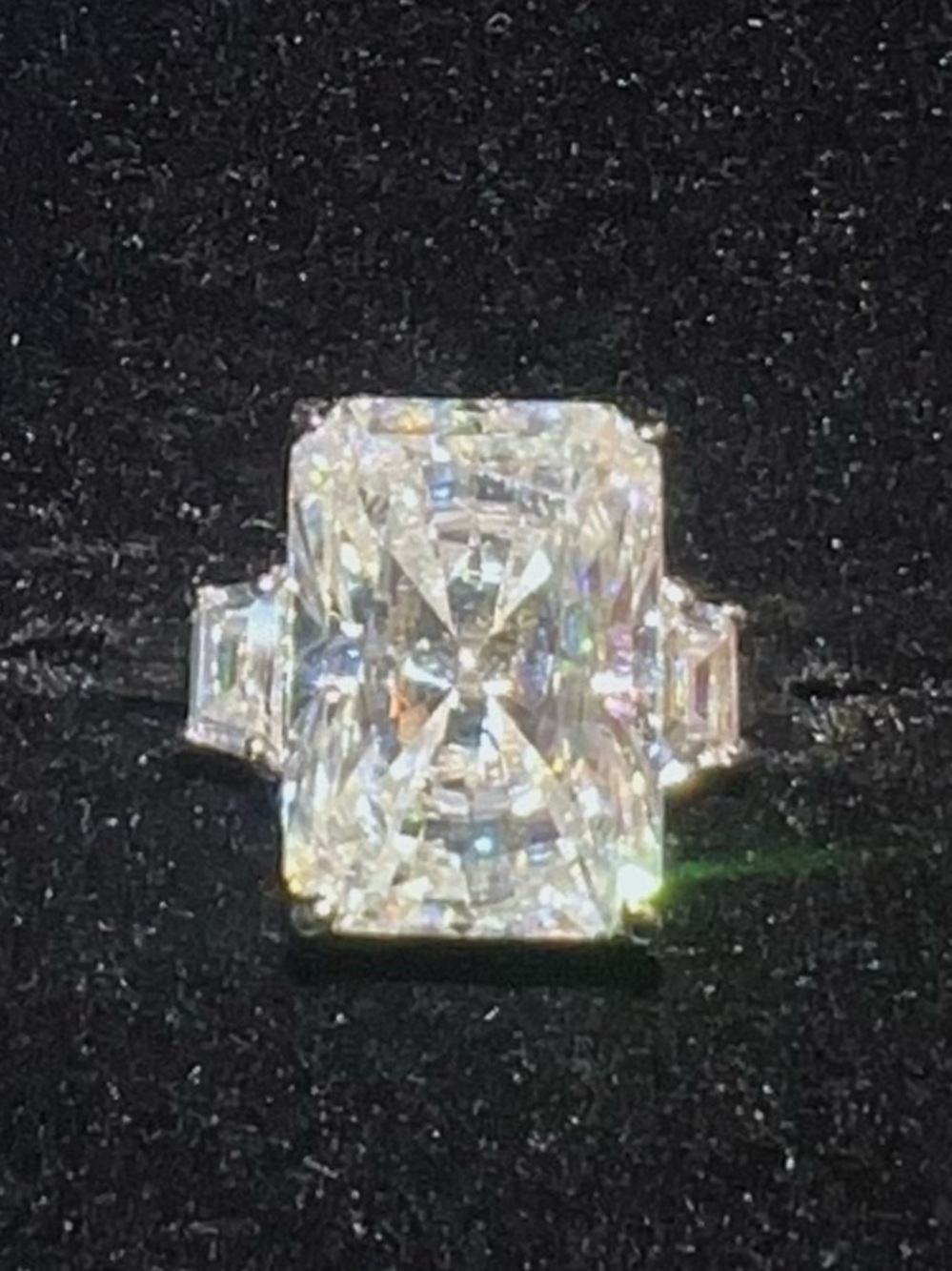 ❤️ NEW! RADIANT CUT 10 CT MOISSANITE RING - Picture 4 of 6